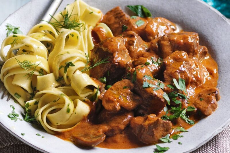 Ultimate Slow-Cooker Beef Stroganoff Recipe: Creamy, Tender Bliss in 8 Hours – No Canned Soup Needed!