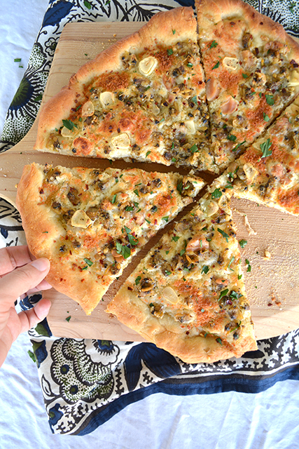 Clam Pizza