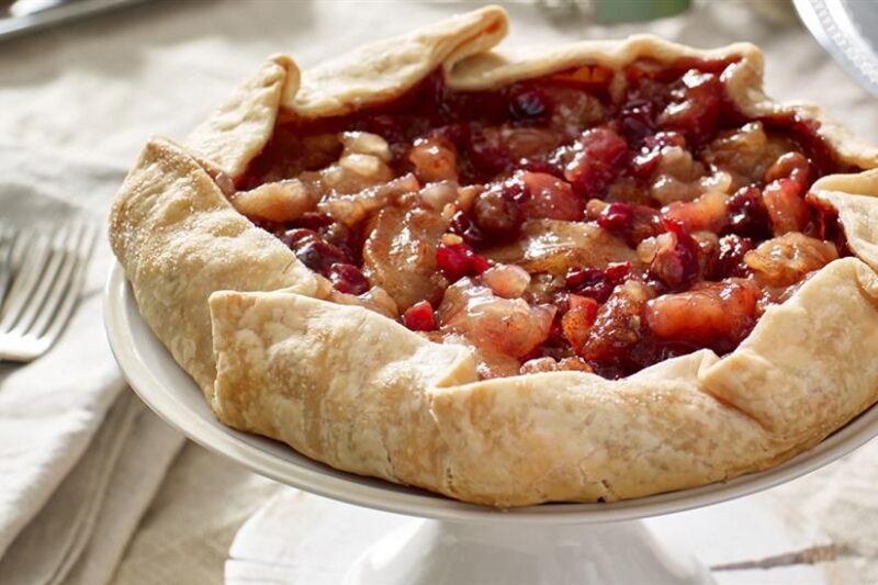 The Ultimate Guide to Rustic Cranberry Tarts: Irresistibly Tart, Effortlessly Elegant Holiday Dessert Recipes, History, and Twists